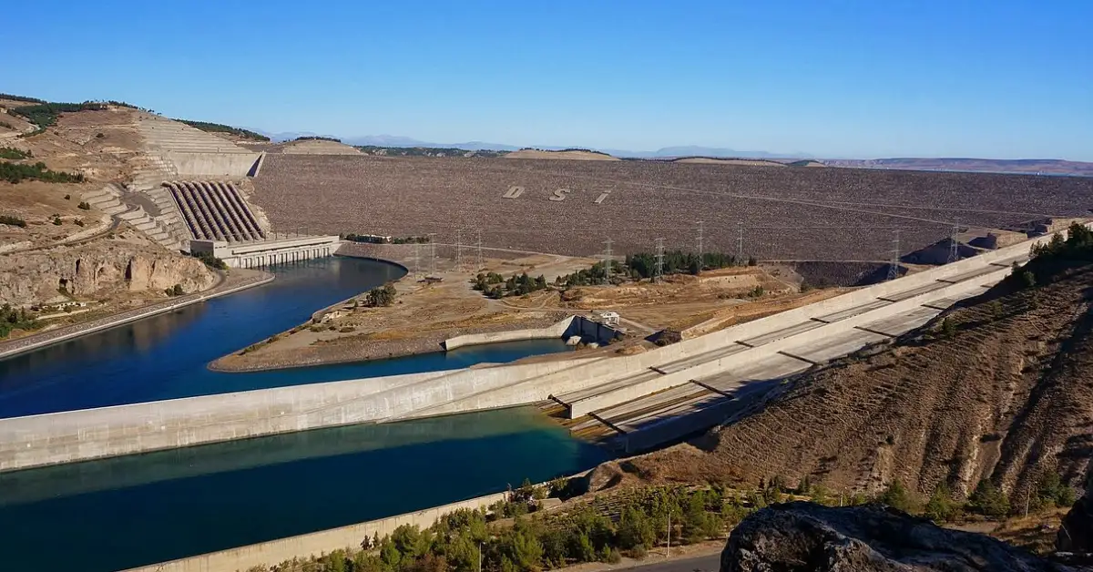 Atatürk Barajı Rekor Seviyede: Su Doluluğu Yüzde 90’ı Aştı, Bölge Tarımı ve Enerjisi Güvende