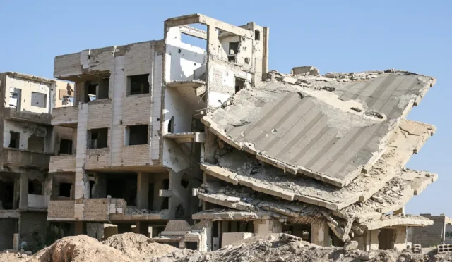 İsrail'in Lübnan'a düzenlediği saldırılarda hayatını kaybedenlerin sayısı 1497'ye yükseldi.