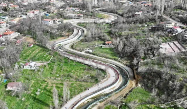 Beylerderesi Yaşam Vadisi Projesi'nde tamamlanan yürüyüş ve bisiklet yolları