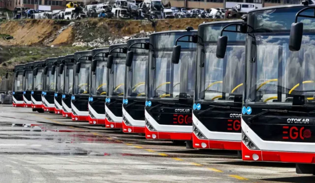 Ankara EGO'nun filosuna katılan yeni otobüslerden biri