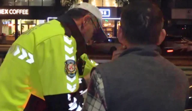 Ehliyetine el konulmuş sürücüye trafik cezası kesilmesi