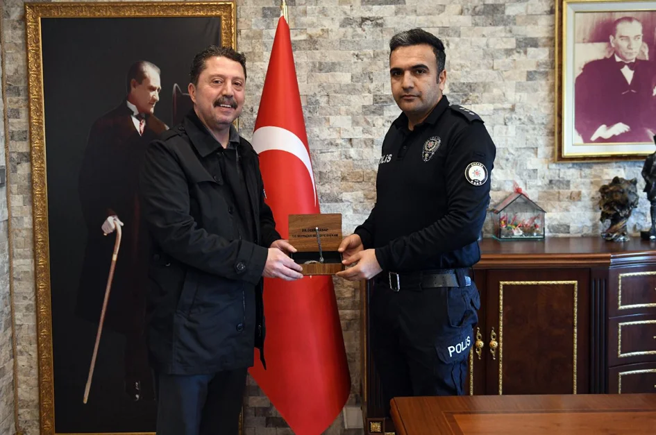 Belediye Başkanı Dr. Özer Kasap’tan Emniyet Müdürü’ne Ziyaret: Polis Teşkilatı’nın 181. Yılı Kutlandı