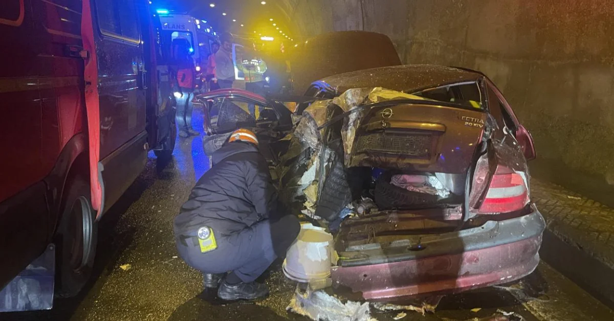 Bolu Dağı Tüneli’nde Zincirleme Kaza: 1 Çocuklu 5 Kişi Yaralandı, Trafik Durdu