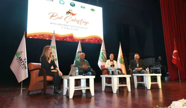 Artvin'de düzenlenen bal çalıştayı ve Kafkas arısı.