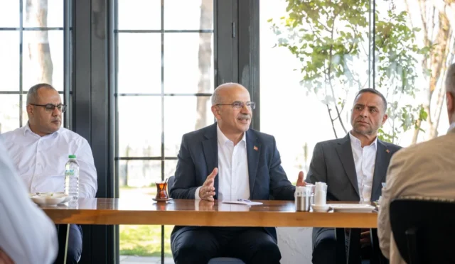 Malatya Büyükşehir Belediye Başkanı Sami Er, su sporları ve şehirleşme projeleri hakkında konuşuyor.