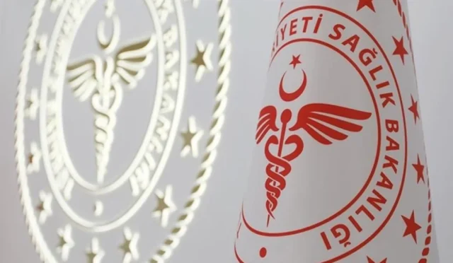 Sağlıklı Hayat Akademisi eğitimlerine katılan kişilerin toplu fotoğrafı