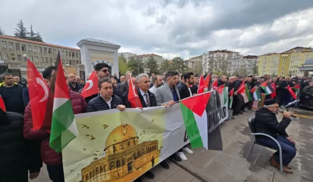 Kırıkkale'de Filistin'e destek amacıyla düzenlenen basın açıklaması