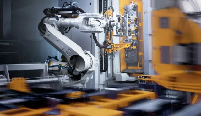 Şubat ayı sanayi üretimi rakamları açıklandı, madencilik sektörü öne çıktı.