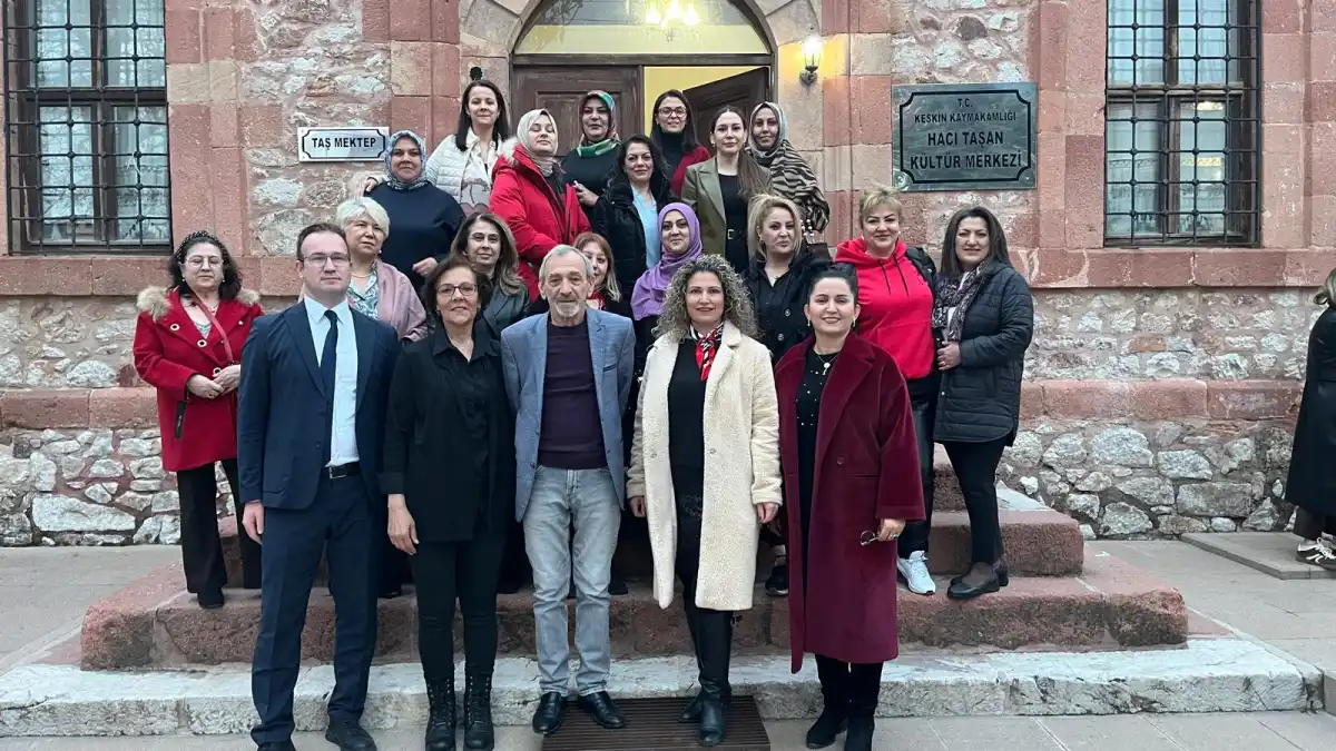 Keskin’de Kültür ve Sanat Rüzgarı: Kasaba Ekibi Vatandaşlarla Buluştu