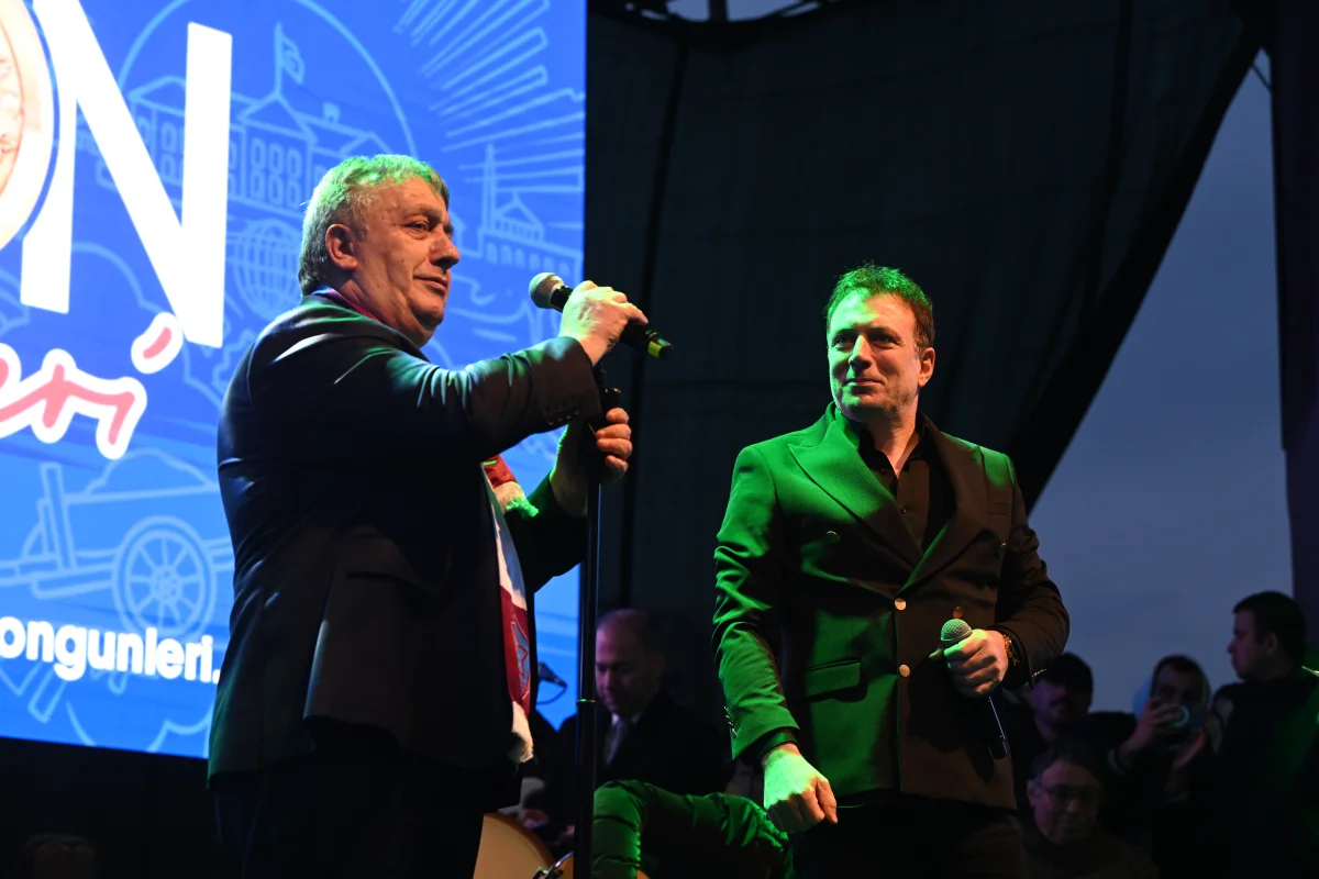 İsmail Türüt’ten Ankara Konseri Açıklaması: “Atkıyı Fark Etmedim, Sahne Karışıktı”