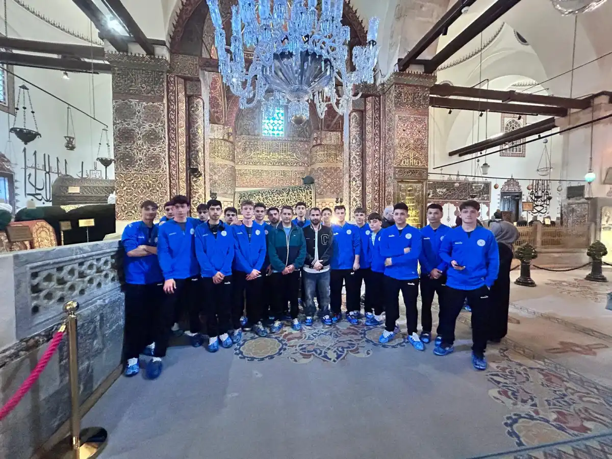 Ardeşen Anadolu İmam Hatip Lisesi, Karadeniz’de Şampiyon Oldu: Türkiye Finallerine Galibiyetle Katılıyor