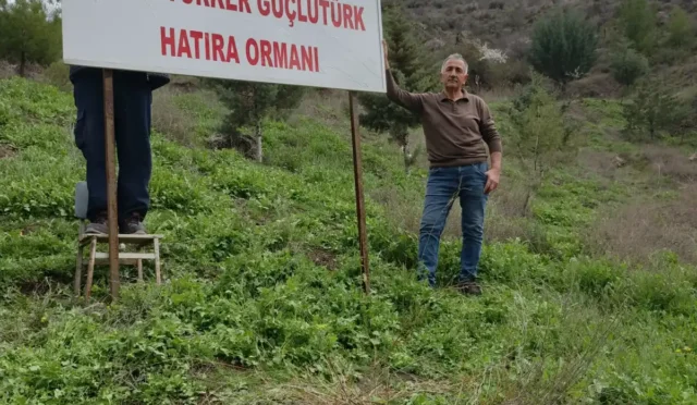 Kırıkkale'de şehit Türker Güçlütürk anısına oluşturulan hatıra ormanı tabelası