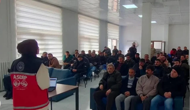 Kağızman'da güvenlik korucularına yönelik şiddet ve çocuk evlilikleri konulu eğitim