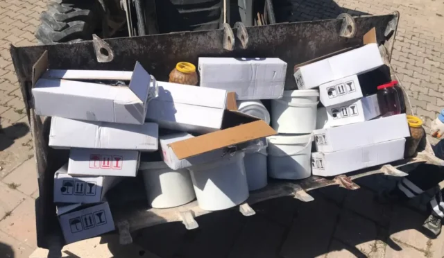 Aksaray'da jandarma ekiplerinin el koyduğu güvensiz gıda ürünleri