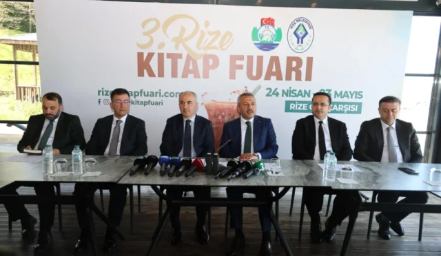 Rize 3. Kitap Fuarı'nın açılışından genel bir görünüm