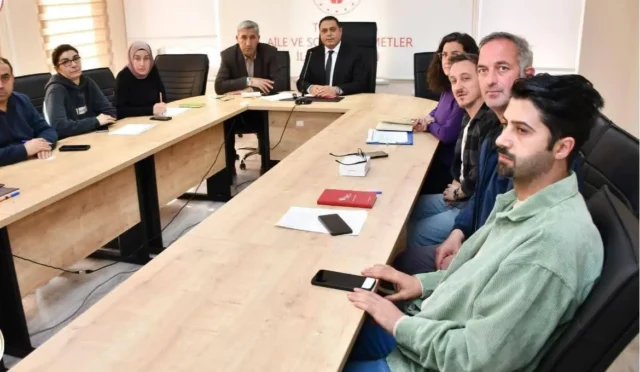 Kars'ta şehit mezarlarının bakımı ve onarımı için başlatılan kapsamlı çalışma