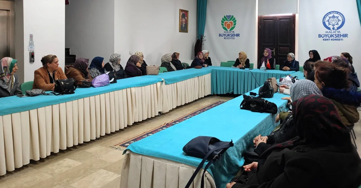 Şair Sülbiye Kutlu’dan Malatya’da “Hayatın İçinden” Etkinliği: Şiirle Yoğrulmuş Duygusal Bir Yolculuk