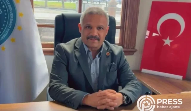 AKİB Başkanı Ali Hızar, yurt dışı Türkler ve göçmenler için bakanlık kurulması çağrısında bulundu.