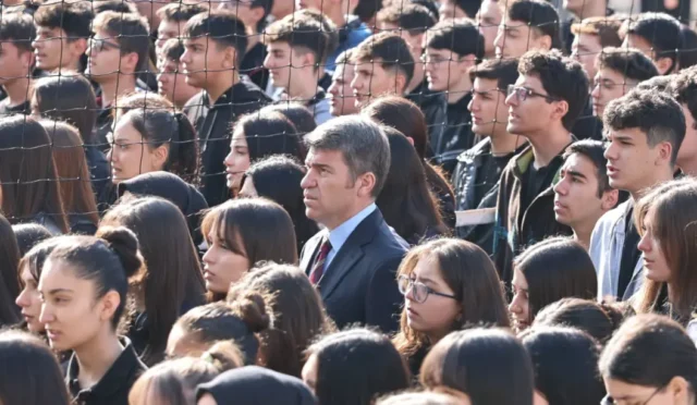 Amasya'da düzenlenen bayrak töreninde birlik ve beraberlik vurgusu yapıldı.