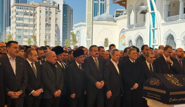 Mahmut Çalık'ın cenaze töreninden bir kare