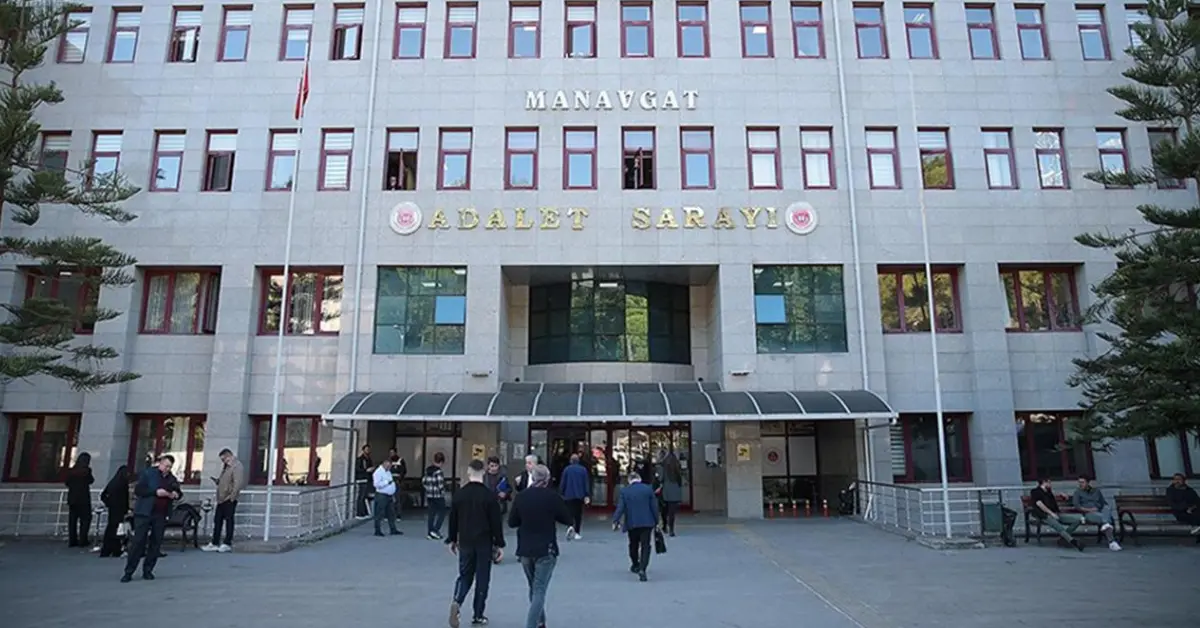 Manavgat’ta Yolsuzluk Operasyonu Genişliyor: Eski Başkanın Kardeşi ve 21 Kişi Gözaltında