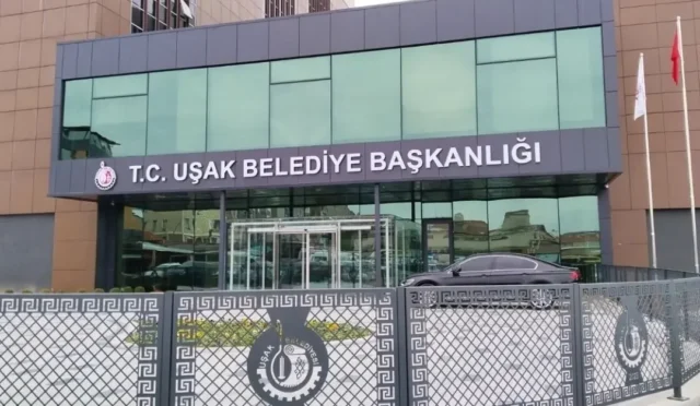 Uşak Belediyesi soruşturmasında tutuklanan kişilerin görselleri