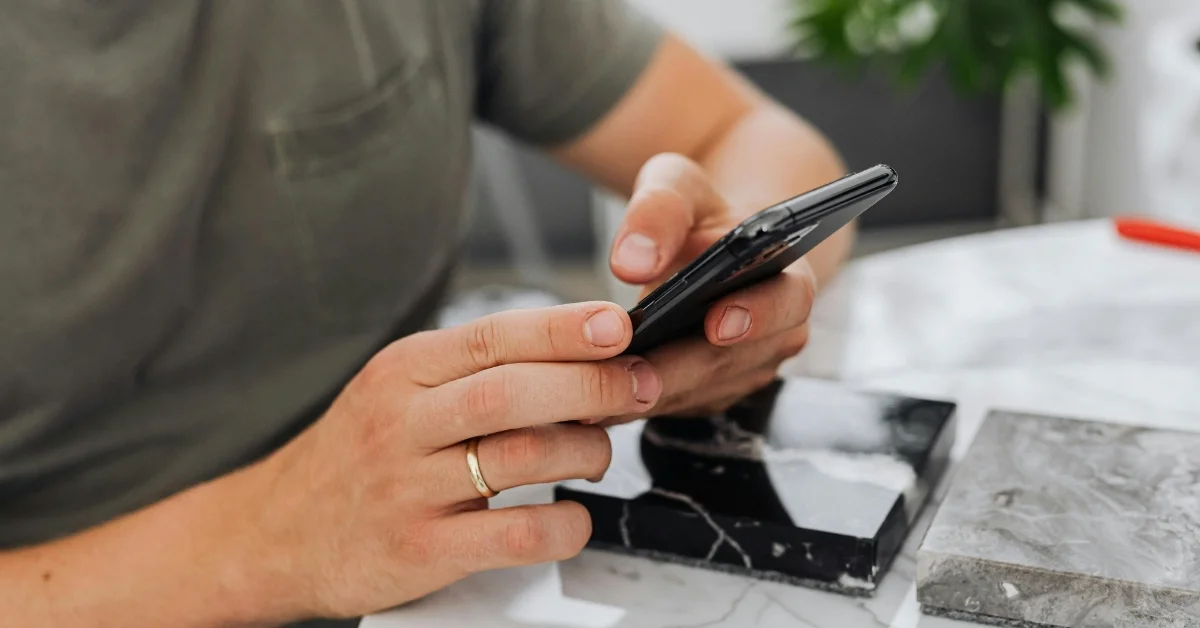 Banka Personeli Kimliğiyle 1,5 Milyon Liralık Dolandırıcılık: 2 Şüpheli Tutuklandı