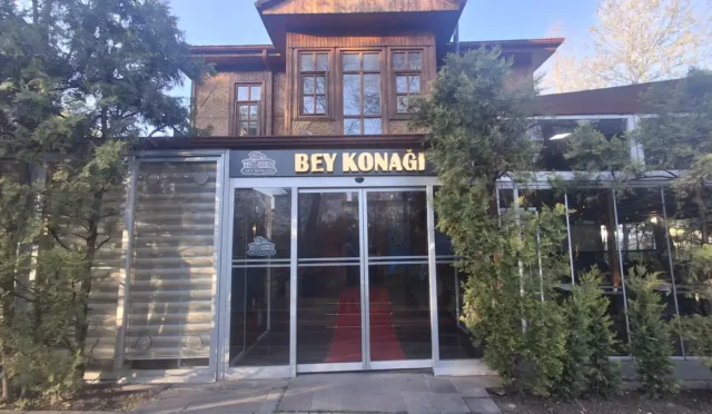 Beypazarı Şehir, Tarih ve Kültür Akademisi'nin Ankara Bey Konağı'ndaki buluşmasından bir kesit.