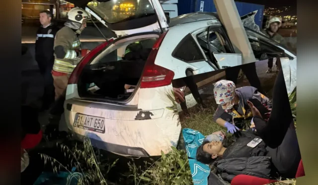 Hatay İskenderun'da meydana gelen trafik kazasında sıkışan sürücü itfaiye ekipleri tarafından kurtarıldı.