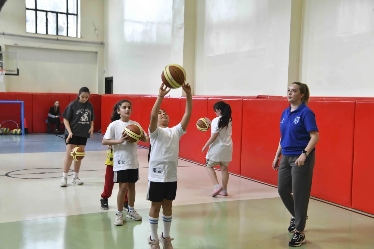 Ankara’da Çocuklar Ücretsiz Sporla Büyüyor: ABB’den Kapsamlı Eğitim Programı