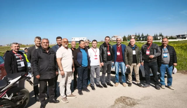 Kırıkkale'de motorlu taşıt sürücü kursu uygulama sınavı denetimi yapan İl Müdürü Rahmi Güney