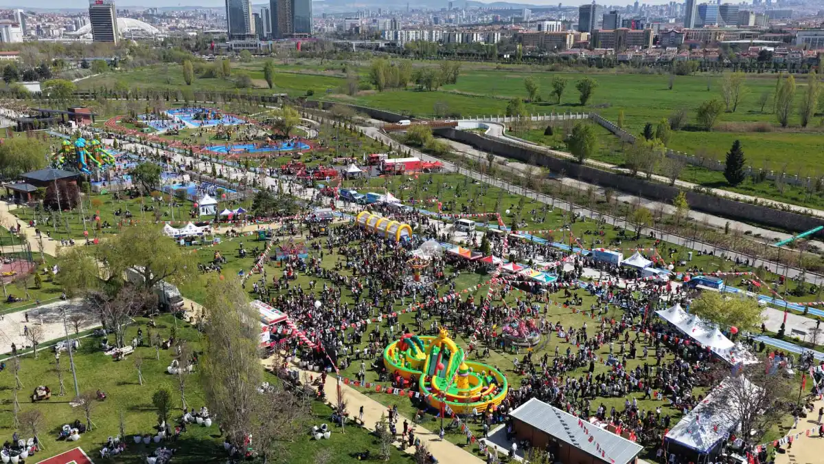Ankara’da 23 Nisan Coşkusu: Atatürk Çocukları ve Doğal Yaşam Parkı’nda Miniklere 50’ye Yakın Etkinlik
