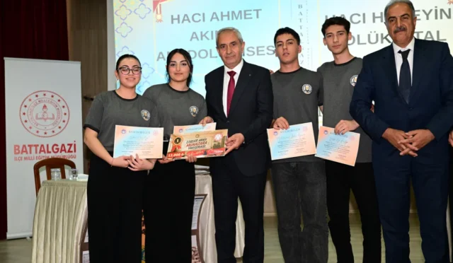 Battalgazi liseler arası münazara yarışması finali ve ödül töreni