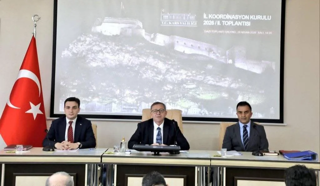 Kars’ta Dev Yatırımlar Masaya Yatırıldı: Vali Polat Koordinasyon Vurgusu Yaptı