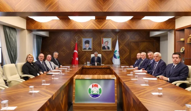 Rize ve Artvin valileri ve turizm yetkililerinin katıldığı Kaçkar Turizm Birliği meclis toplantısı