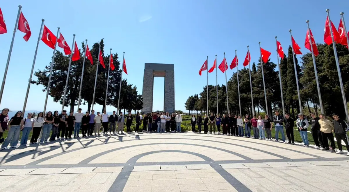 Eceabat’ın Gençleri Ecdadıyla Buluşuyor: Tarihi Alan Başkanlığı’ndan Anlamlı Proje
