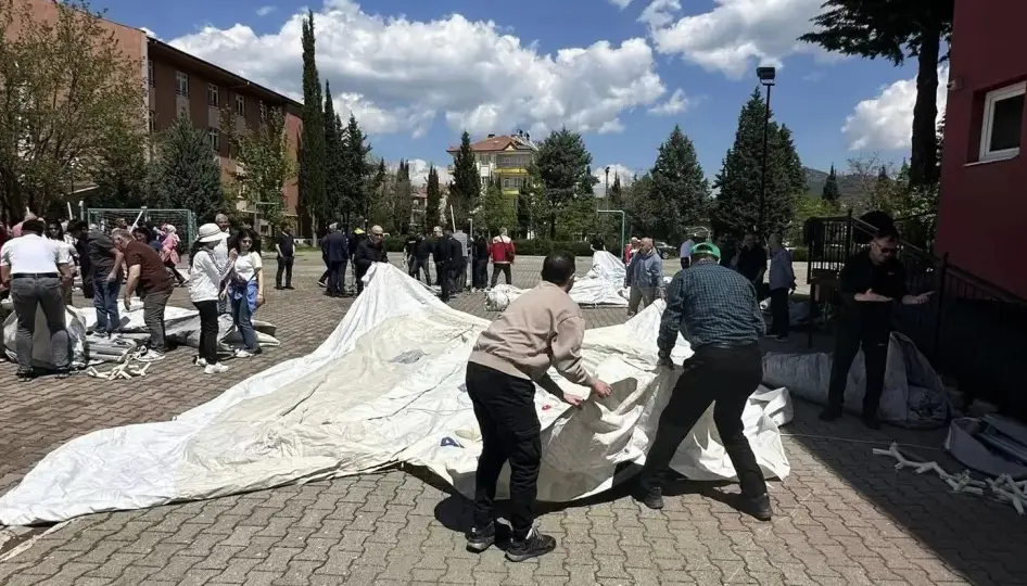 Burdur Bucak’ta 183 Gönüllüye AFAD’dan Hayati Çadır Kurma Eğitimi