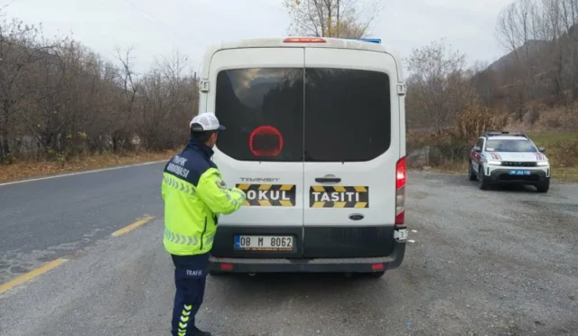 Artvin'de okul çevrelerinde güvenlik denetimi yapılıyor