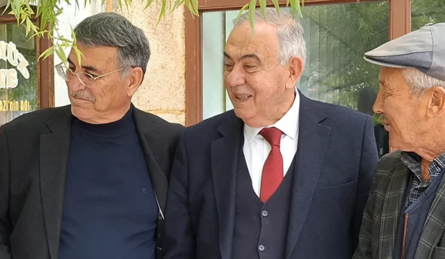 Demokrat Parti İzmir Milletvekili Haydar Altıntaş Beypazarı'nda halkla buluşuyor