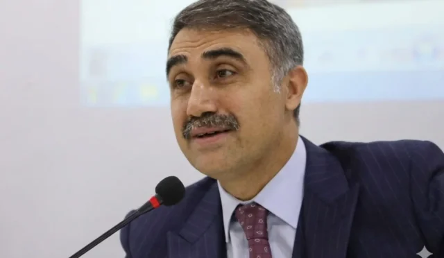Yüksek Seçim Kurulu Başkanı Serdar Mutta'nın fotoğrafı