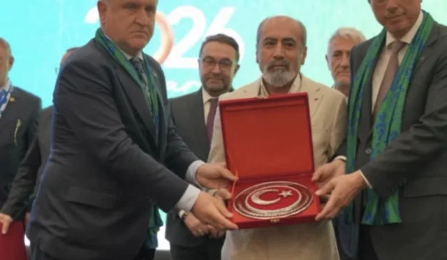 Vasfi Baran'a sağlık sektöründeki yenilikçi çalışmaları nedeniyle çifte bakanlık ödülü veriliyor