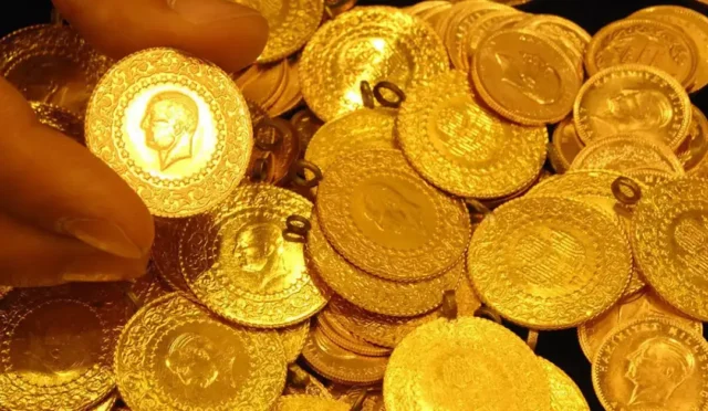 Gram altın fiyatlarının yükselişini gösteren grafik ve üzerinde TL ibaresi