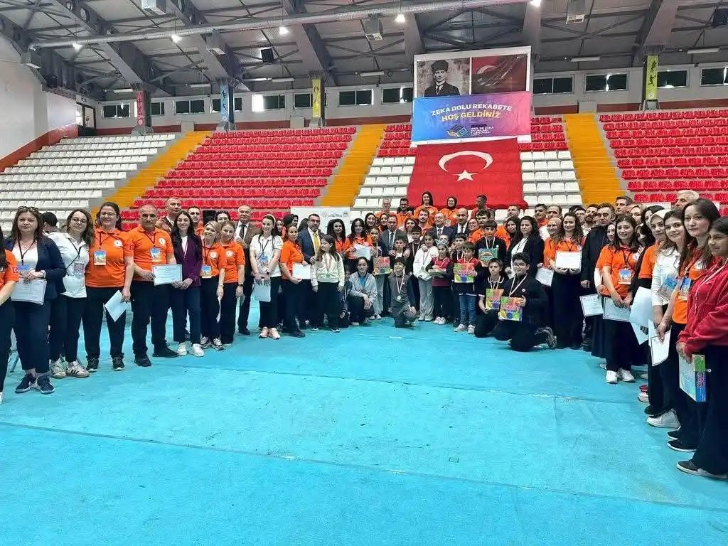 Kars’ta Akıl Küpü Projesi Işığında 3. Zeka Oyunları Turnuvası: 400 Öğrenci Yarıştı, Geleceğin Yıldızları Sahne Aldı