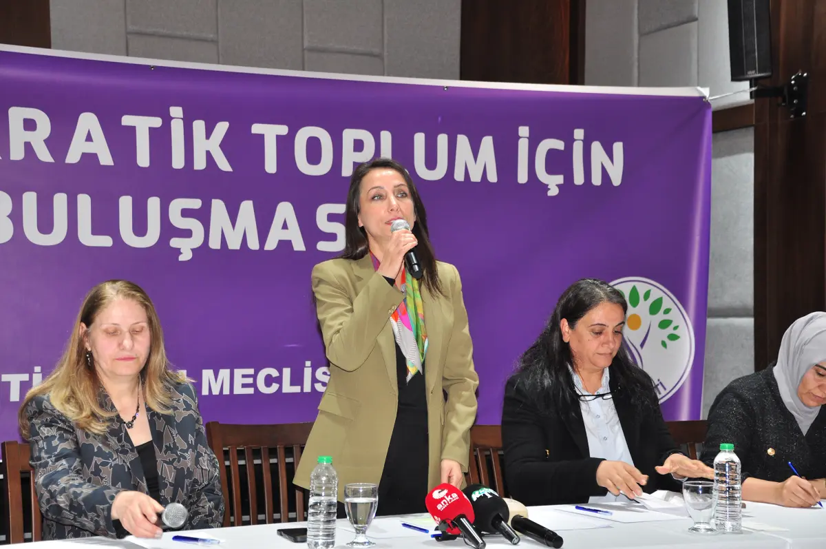 DEM Parti’den Barış Çıkışı: “Hiçbir Annenin Acısı Birbirinden Üstün Değildir”