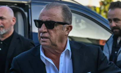 Fatih Terim, Galatasaray'ın şampiyonluk yolunda olduğunu belirterek teknik direktör Okan Buruk ve başkan Dursun Özbek'e başarılar diledi.