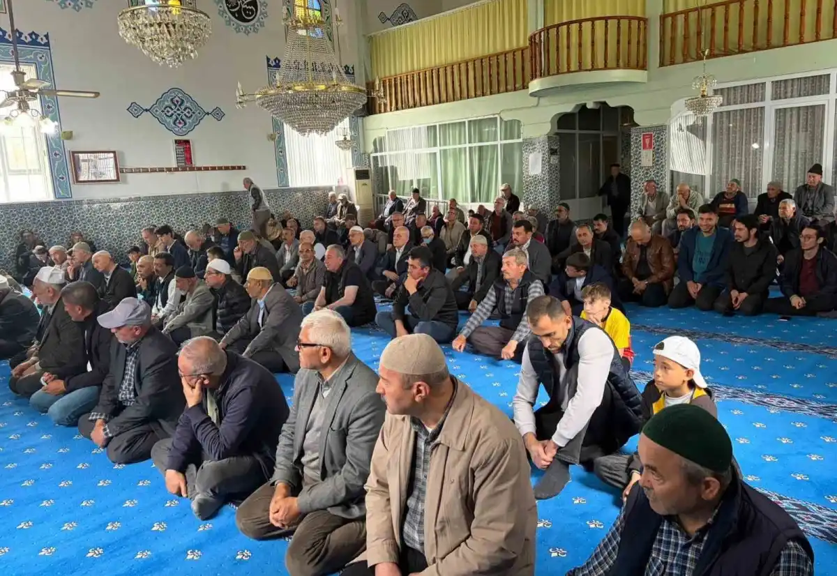 Beypazarı’nda Kuraklık Endişesi: Vatandaşlar Yağmur ve Şükür Duası İçin Bir Araya Geldi