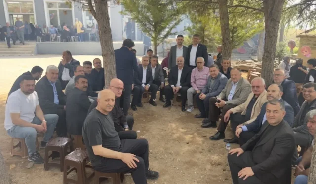 Isparta'da Recep Özel'in köyünde düzenlenen Hıdırellez yemeği etkinliğinden genel görünüm