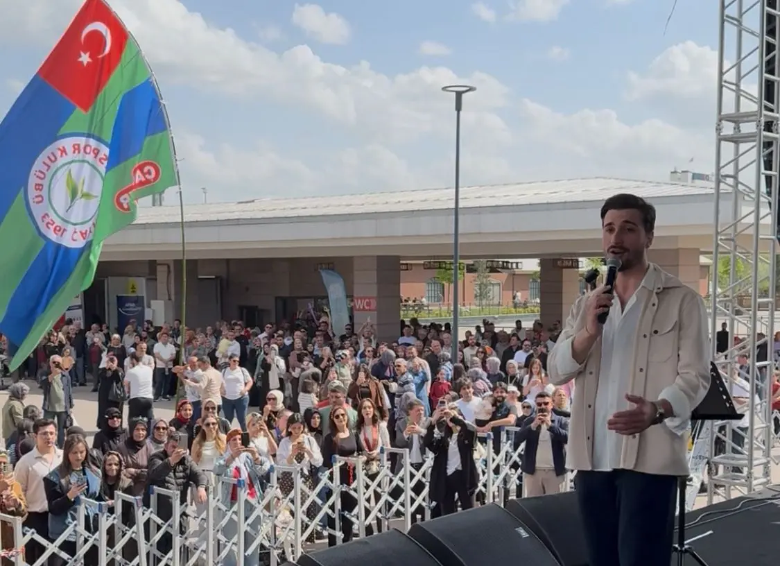 Ankara Rize Günleri’nde Oğuzhan Kılıç Sahnesi Büyüledi: “Ka” Adlı Yeni Şarkısı Büyük İlgi Gördü