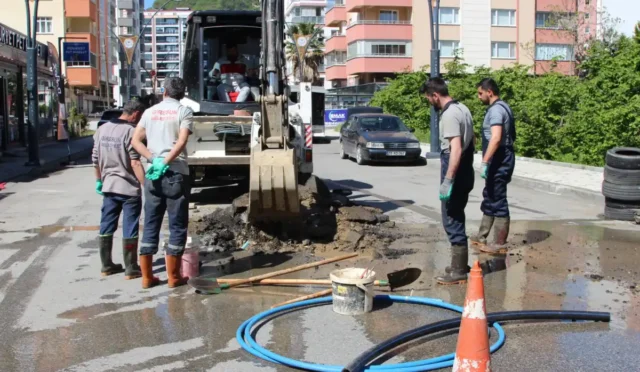 Giresun'da mahallelerde yapılan yol, kaldırım ve altyapı çalışmaları