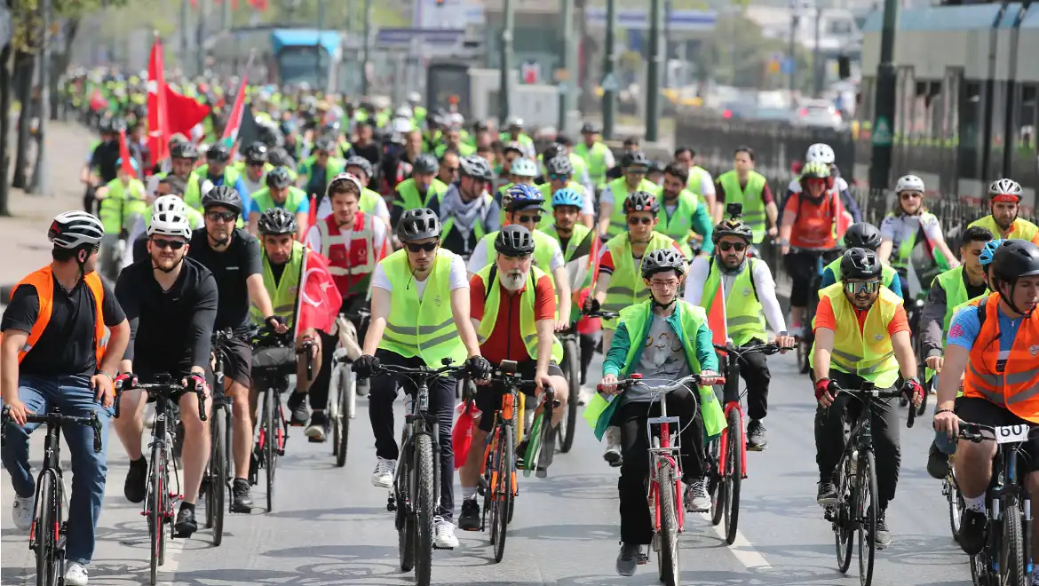Gazze İçin Pedal Çevirdiler: Binlerce Kişi İnsani Yardım Filosuna Destek Verdi